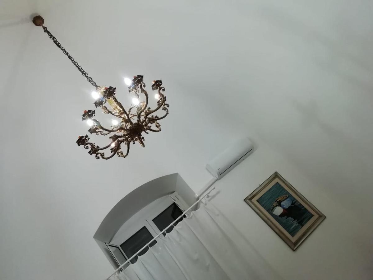 Rosso Quintino Apartment Bari Exterior photo